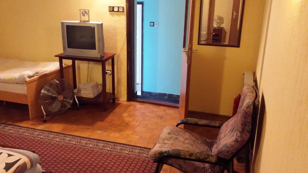 Guest House Gaja Novi Sad Værelse billede